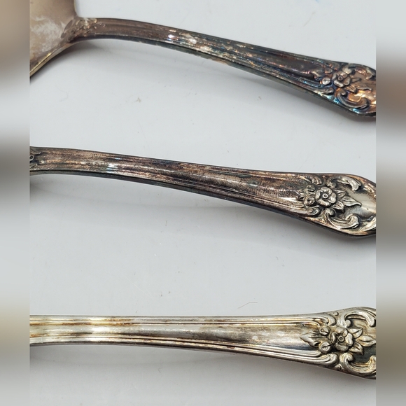 Vtg 1847 Rogers Bros Silverplate Large Serving Spoon Fork Floral Pattern - Picture 5 of 13